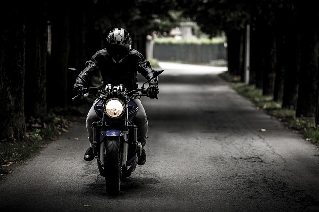 Zabierz w podróż motocyklem najcenniejsze przedmioty i ciesz się swobodą