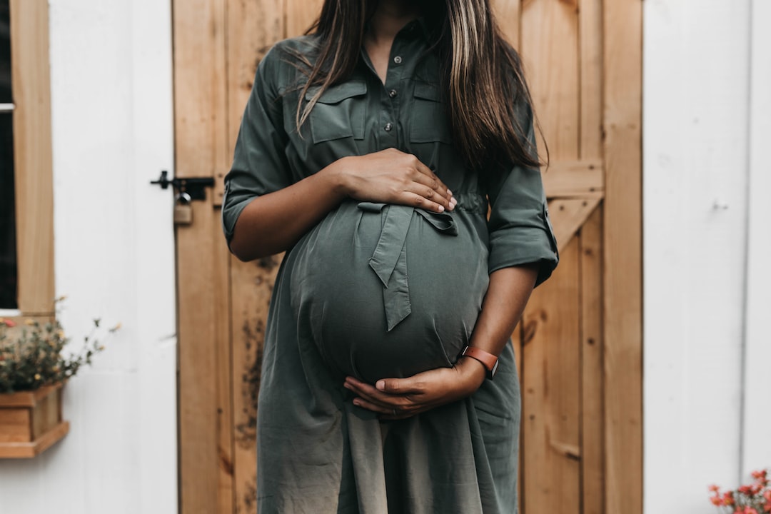 Najlepsze ubrania ciążowe: Moda i wygoda dla przyszłych mam