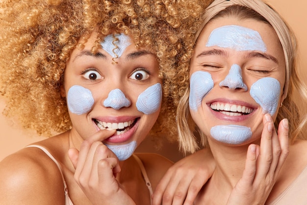 Sekrety skutecznego oczyszczania skóry twarzy na co dzień