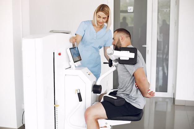 Nowoczesne Metody Terapeutyczne w Rehabilitacji i Leczeniu Chorób Reumatycznych